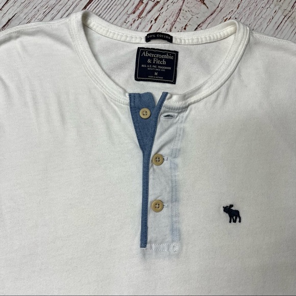 Abercrombie & Fitch Men's Long Sleeve Crewneck Henley - Picture 3 of 8